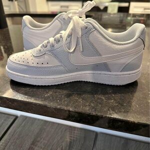 Nike Women's Sneakers - White/ Baby Blue